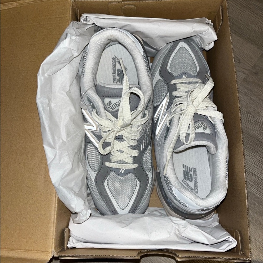 Women’s New Balance 9060 Shoes